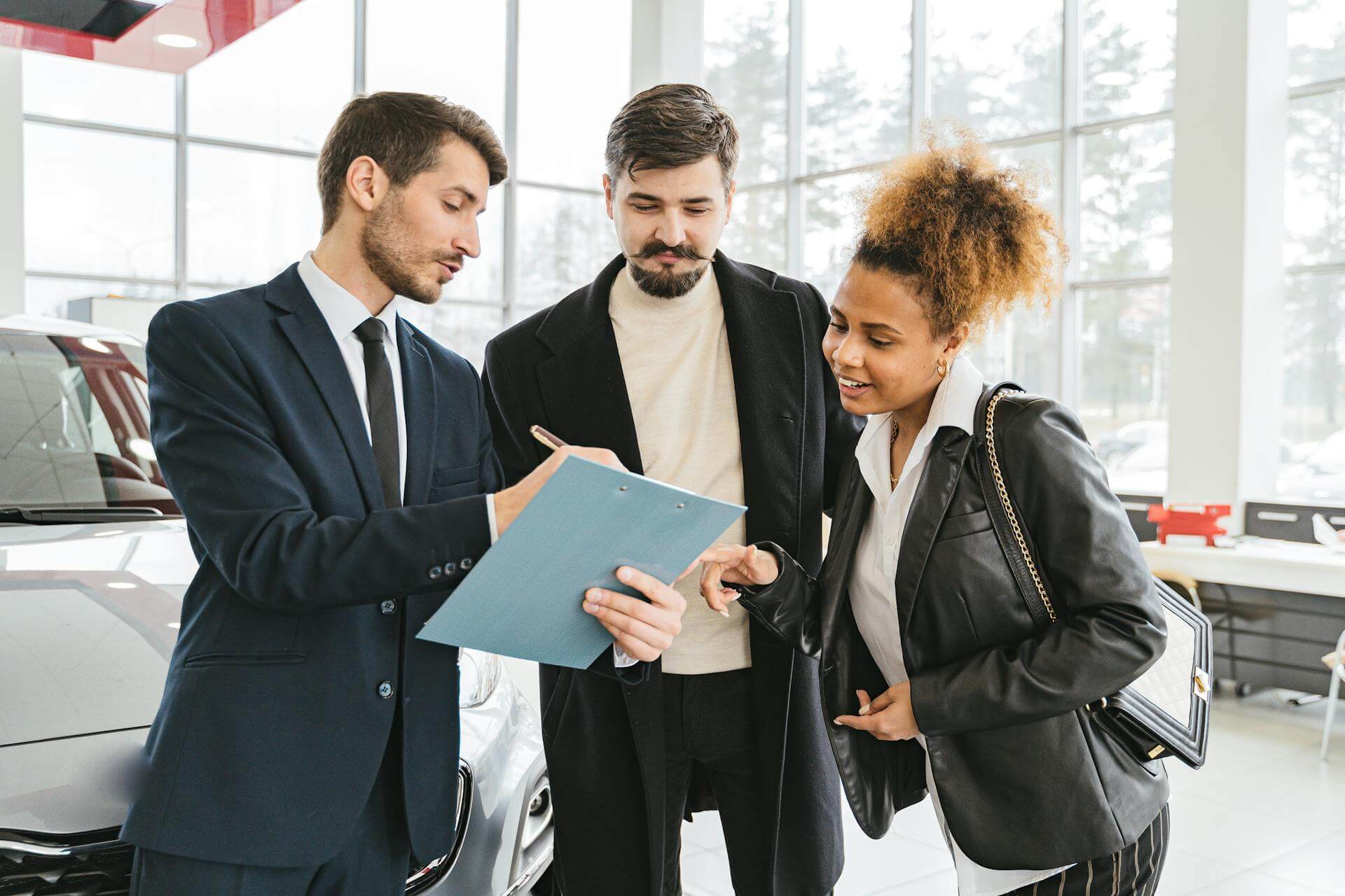 Should I Book a Car Rental in Advance?