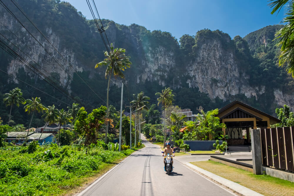 Guide to Renting A Scooter In Thailand In 2025