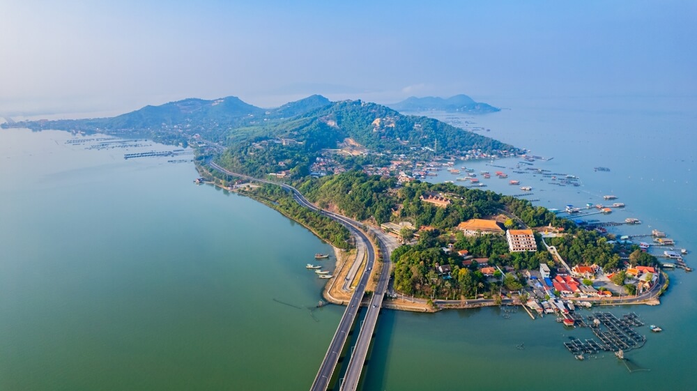 Can You Drive A Rental Car To Thai Islands By Ferry In 2025?