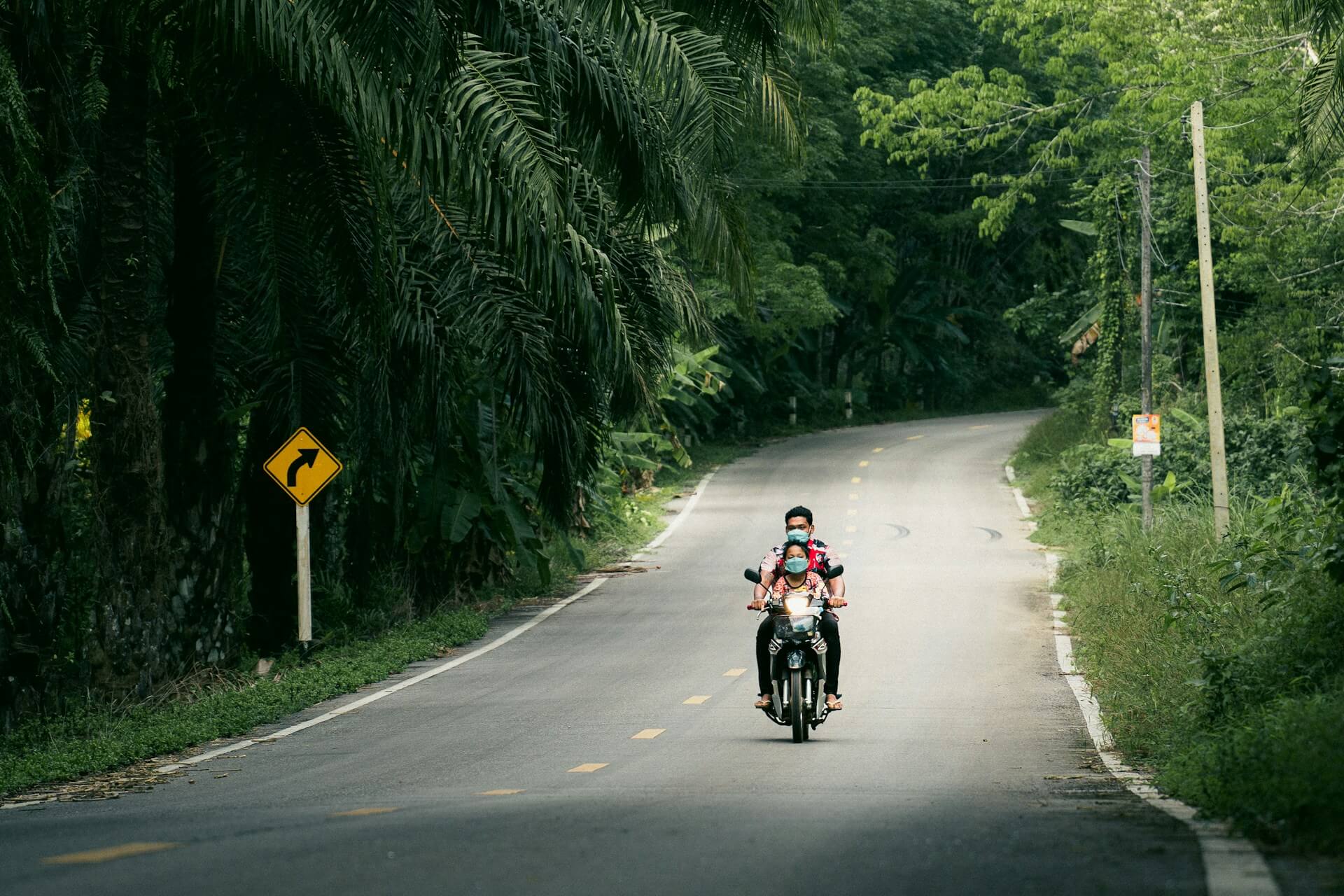 Driving across Thailand in a rental car 2026