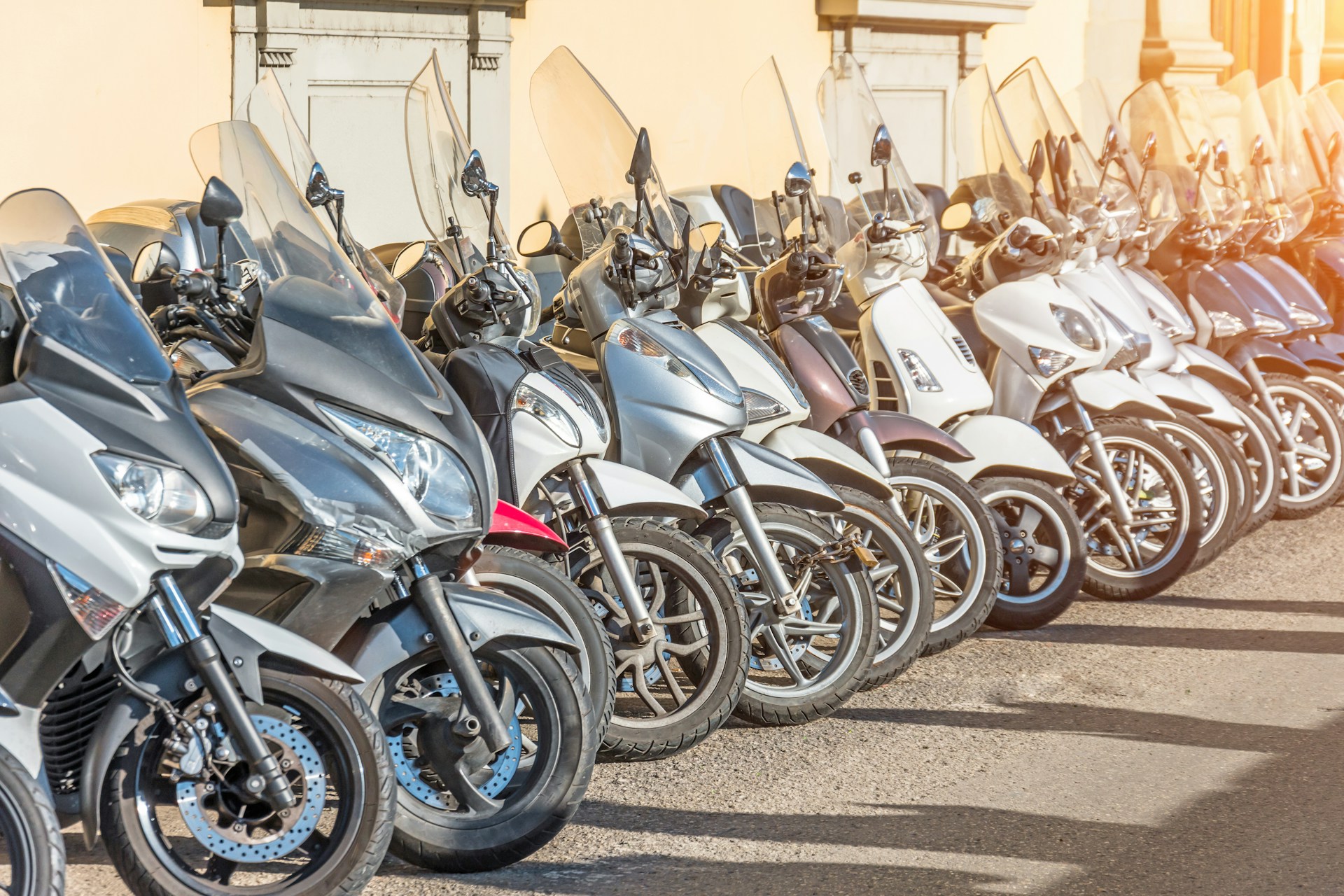 Best Moped Rental Guide In 2026